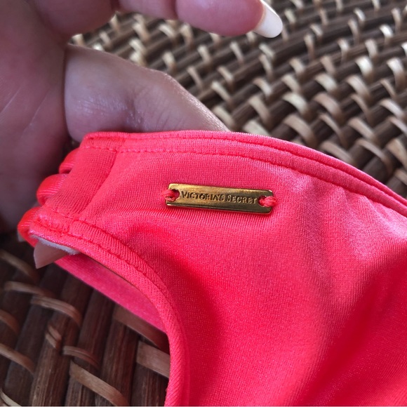 Victoria’s Secret Miraculous Bombshell Bikini - Picture 11 of 16